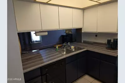3204 W Loma Lane #2, Phoenix, AZ 85051 - Photo 6