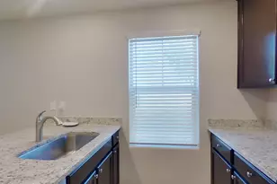 8023 W Albeniz Pl, Phoenix, AZ 85043 - Photo 6