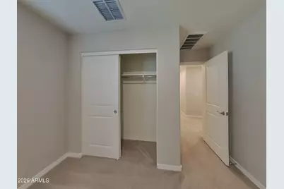 8023 W Albeniz Place, Phoenix, AZ 85043 - Photo 10