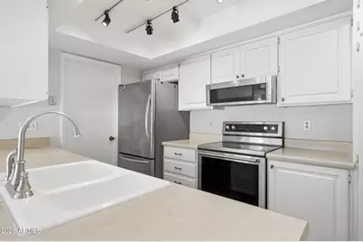 7109 N 23rd Avenue, Phoenix, AZ 85021 - Photo 16