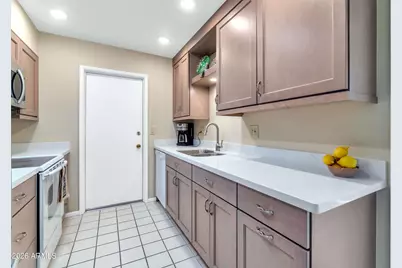 13402 W Desert Glen Drive, Sun City West, AZ 85375 - Photo 8