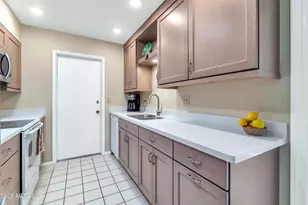 13402 W Desert Glen Dr, Sun City West, AZ 85375 - Photo 8