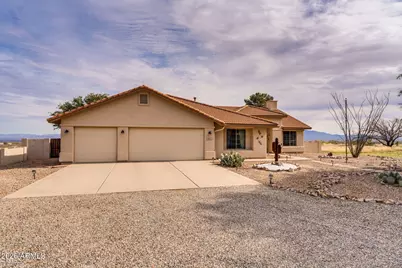 5831 E Silver Leaf Court, Hereford, AZ 85615 - Photo 10