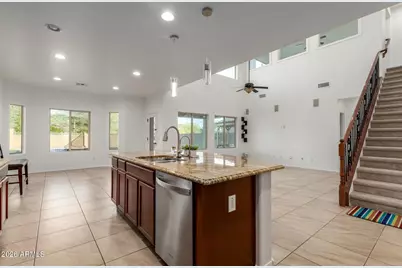 27321 N 51st Glen, Phoenix, AZ 85083 - Photo 14