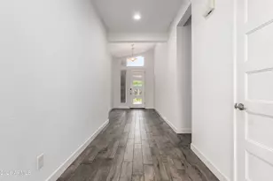 1136 E La Mirada Dr, Phoenix, AZ 85042 - Photo 2