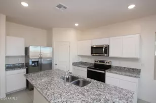 10853 N 165th Ave, Surprise, AZ 85388 - Photo 2