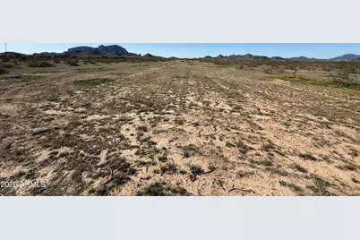 431Xx W Salome Highway #37, Tonopah, AZ 85354 - Photo 1