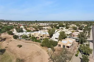 8364 E Las Estancias St, Scottsdale, AZ 85250 - Photo 52