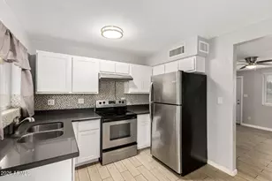 3065 W Banff Ln., Phoenix, AZ 85053 - Photo 8