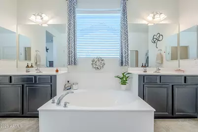 2135 W Angelo Way, San Tan Valley, AZ 85144 - Photo 16