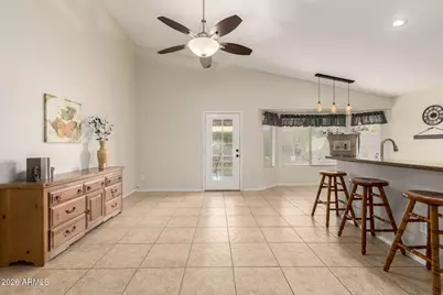 7256 E Nopal Avenue, Mesa, AZ 85209 - Photo 8