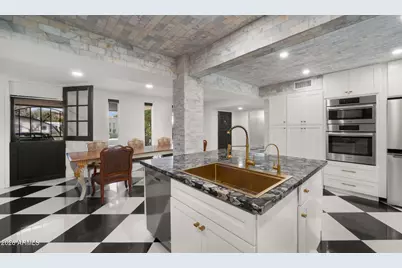 7240 N Via De La Montana --, Scottsdale, AZ 85258 - Photo 16