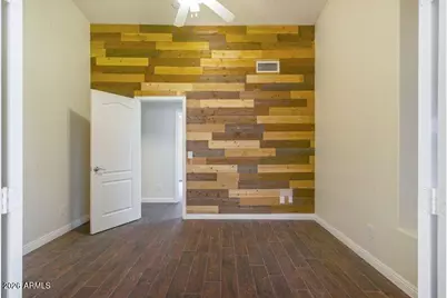 10213 W Daley Lane, Peoria, AZ 85383 - Photo 4