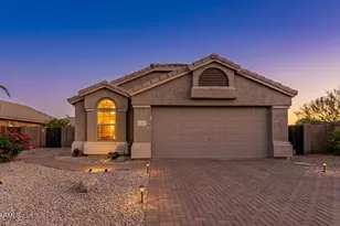 18297 W Spencer Dr, Surprise, AZ 85374 - Photo 2