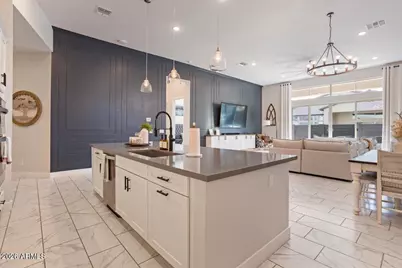 21147 W Hillcrest Boulevard, Buckeye, AZ 85396 - Photo 4