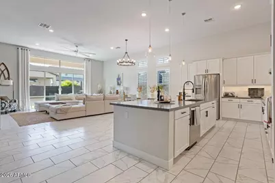 21147 W Hillcrest Boulevard, Buckeye, AZ 85396 - Photo 10