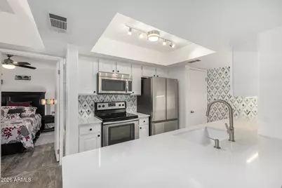 1333 E Morten Avenue #117, Phoenix, AZ 85020 - Photo 8