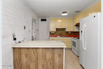 4848 W Highland Avenue, Phoenix, AZ 85031 - Photo 6