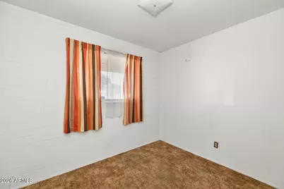 4848 W Highland Avenue, Phoenix, AZ 85031 - Photo 18