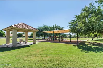 11501 W Laurelwood Lane, Avondale, AZ 85392 - Photo 34