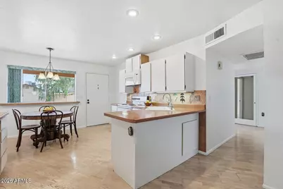 14860 N 21st Place N, Phoenix, AZ 85022 - Photo 8