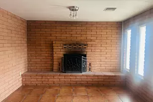 1621 S Marilyn Ann Dr, Tempe, AZ 85281 - Photo 2
