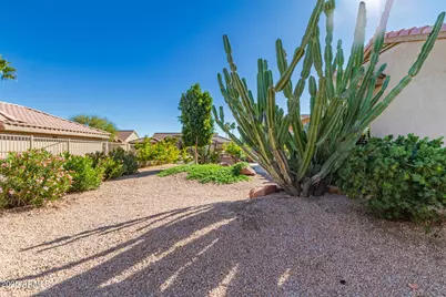 19877 N Crimson Ridge Way, Surprise, AZ 85374 - Photo 28
