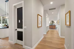 3715 E Sells Dr, Phoenix, AZ 85018 - Photo 26