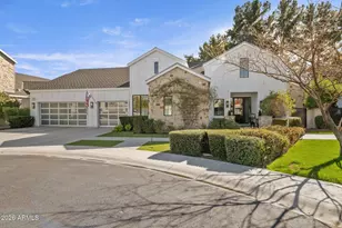 3715 E Sells Dr, Phoenix, AZ 85018 - Photo 1