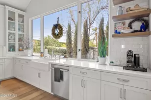 3715 E Sells Dr, Phoenix, AZ 85018 - Photo 16