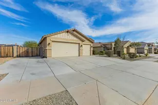 22351 N 185th Ave, Surprise, AZ 85387 - Photo 2