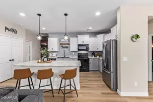 22351 N 185th Ave, Surprise, AZ 85387 - Photo 8