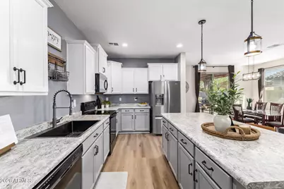 22351 N 185th Avenue, Surprise, AZ 85387 - Photo 10