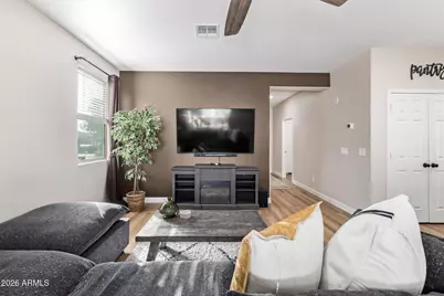 22351 N 185th Avenue, Surprise, AZ 85387 - Photo 10