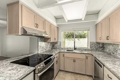 4701 E Winston Drive, Phoenix, AZ 85044 - Photo 12