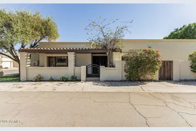 4701 E Winston Drive, Phoenix, AZ 85044 - Photo 1