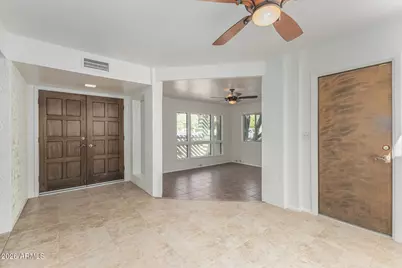 4701 E Winston Drive, Phoenix, AZ 85044 - Photo 8