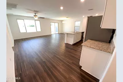 11682 N 166th Drive, Surprise, AZ 85388 - Photo 12