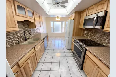 13613 N Buccaneer Way, Sun City, AZ 85351 - Photo 2