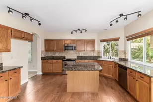 523 E Mountain Sky Ave, Phoenix, AZ 85048 - Photo 20