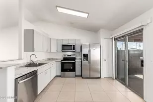 472 E Harrison St, Chandler, AZ 85225 - Photo 6