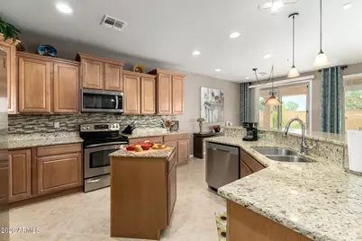 21489 N 262nd Drive, Buckeye, AZ 85396 - Photo 10