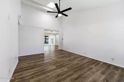 523 W Pampa Avenue, Mesa, AZ 85210 - Photo 4