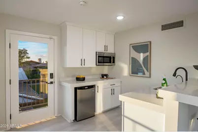 5518 E Rockridge Road, Phoenix, AZ 85018 - Photo 52