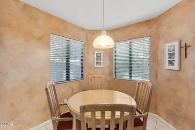 10497 E Cinnabar Avenue, Scottsdale, AZ 85258 - Photo 24