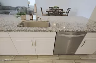 2318 E Harwell Rd, Phoenix, AZ 85042 - Photo 36