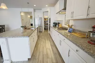 2318 E Harwell Rd, Phoenix, AZ 85042 - Photo 32