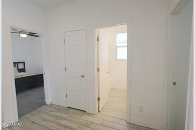 2318 E Harwell Road, Phoenix, AZ 85042 - Photo 8