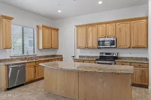 3111 E Canyon Creek Dr, Gilbert, AZ 85295 - Photo 8