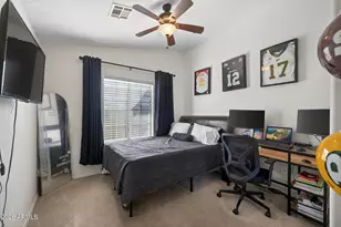 2725 E Mine Creek Rd, Phoenix, AZ 85024 - Photo 16